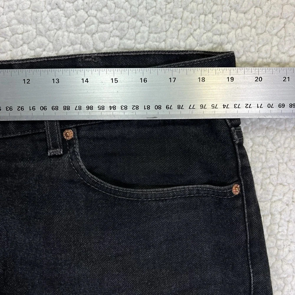 VTG Levi's 550 Relaxed Jeans Men's 38x32‎ USA Made Black Streetwear Grunge Y2K